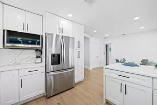 751 SE 7th Ave, Pompano Beach, FL 33060 - Photo 11
