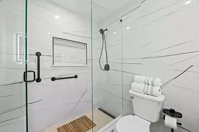 751 SE 7th Avenue, Pompano Beach, FL 33060 - Photo 21