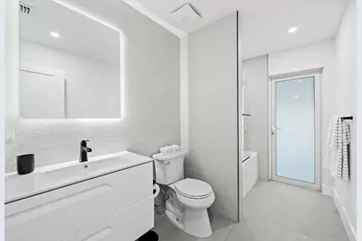 751 SE 7th Avenue, Pompano Beach, FL 33060 - Photo 23