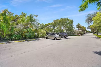 100 SE 21st Street #1-8, Fort Lauderdale, FL 33316 - Photo 11