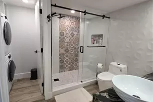 5550 N Ocean Dr, Riviera Beach, FL 33404 - Photo 15