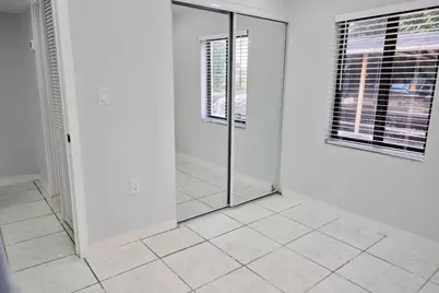 14135 NW 22nd Place, Opa Locka, FL 33054 - Photo 9