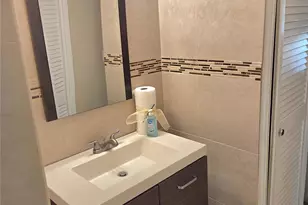 1971 SE 5th Ct, Pompano Beach, FL 33060 - Photo 13