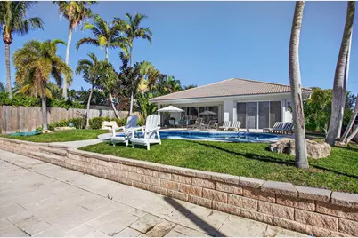 513 S Riverside Drive, Pompano Beach, FL 33062 - Photo 13