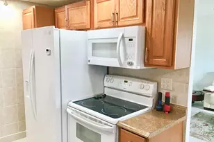 2038 Exeter C, Boca Raton, FL 33434 - Photo 5