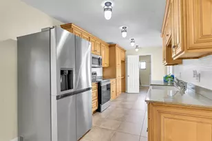 709 SW Dorchester St, Port Saint Lucie, FL 34983 - Photo 9