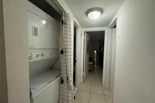 505 Spencer Dr, West Palm Beach, FL 33409 - Photo 7