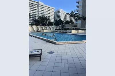 5600 Collins Avenue #11P, Miami Beach, FL 33140 - Photo 3