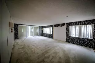 8760 Holly Ct, Tamarac, FL 33321 - Photo 7