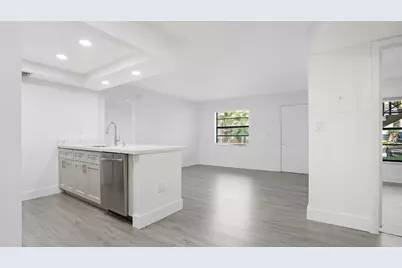 9466 Boca Cove Circle #303, Boca Raton, FL 33428 - Photo 11