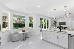 1170 Chenille Cir, Weston, FL 33327 - Photo 9