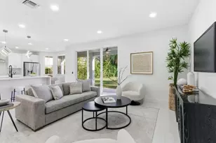 1170 Chenille Cir, Weston, FL 33327 - Photo 13