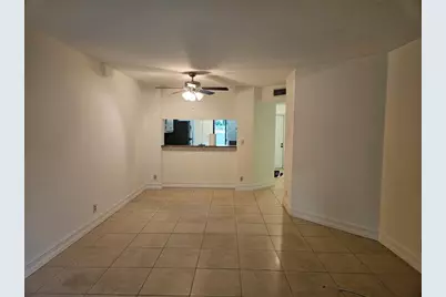 5583 Courtyard Drive #5583, Margate, FL 33063 - Photo 9