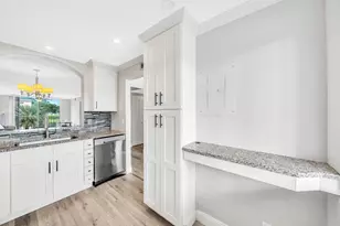 14307 Bedford Dr, Delray Beach, FL 33446 - Photo 9