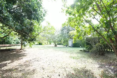 140 Royal Palm Court, Plantation, FL 33317 - Photo 17