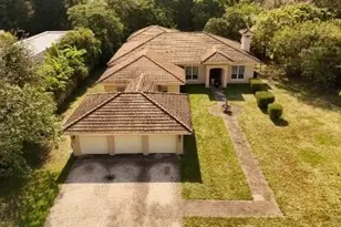 140 Royal Palm Ct, Plantation, FL 33317 - Photo 1