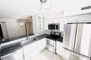 709 Gardens Dr, Pompano Beach, FL 33069 - Photo 3