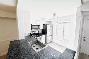 709 Gardens Dr, Pompano Beach, FL 33069 - Photo 7