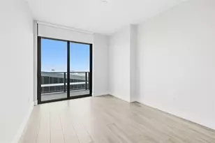 2960 NE 207th St, Miami, FL 33180 - Photo 13