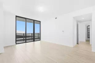 2960 NE 207th St, Miami, FL 33180 - Photo 9