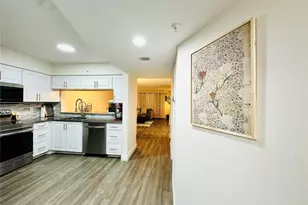 2200 S Cypress Bend Dr, Pompano Beach, FL 33069 - Photo 5