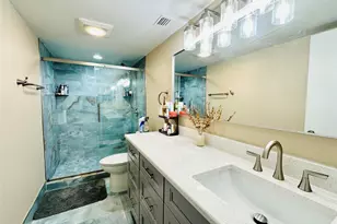 2200 S Cypress Bend Dr, Pompano Beach, FL 33069 - Photo 9