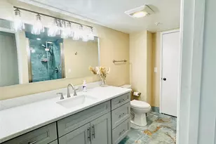 2200 S Cypress Bend Dr, Pompano Beach, FL 33069 - Photo 11