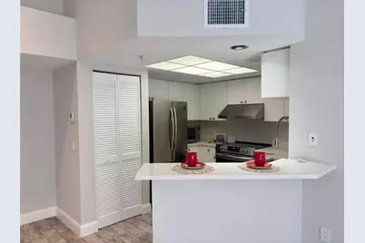 2119 SE 10th Avenue #910, Fort Lauderdale, FL 33316 - Photo 3