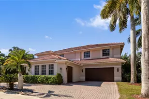 1585 Victoria Isle Way, Weston, FL 33327 - Photo 3