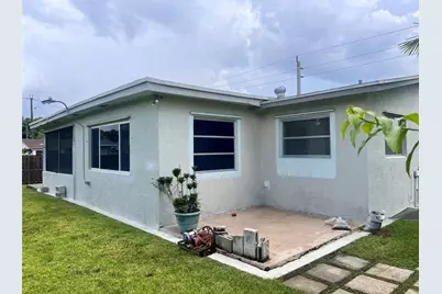 8361 NW 27th Place, Sunrise, FL 33322 - Photo 25