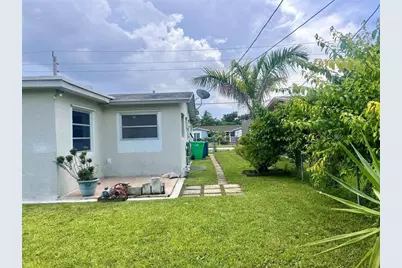 8361 NW 27th Place, Sunrise, FL 33322 - Photo 27
