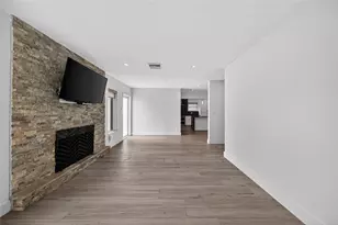 1763 NE 15th St, Fort Lauderdale, FL 33304 - Photo 13