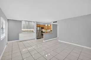4051 NE 13th Ave, Oakland Park, FL 33334 - Photo 3