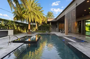 2213 NE 37th Dr, Fort Lauderdale, FL 33308 - Photo 11