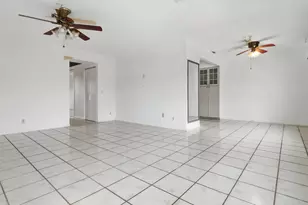 101 SW 132nd Way, Hollywood, FL 33027 - Photo 3