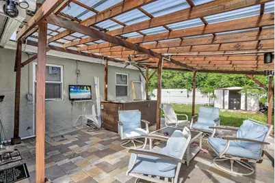 5332 NE 15th Avenue, Pompano Beach, FL 33064 - Photo 1