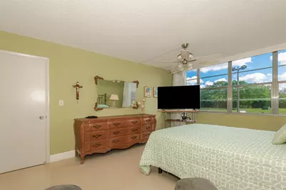 1200 Saint Charles Place #L-19, Hollywood, FL 33026 - Photo 23