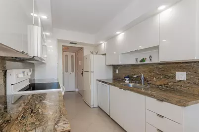 1200 Saint Charles Place #L-19, Hollywood, FL 33026 - Photo 13