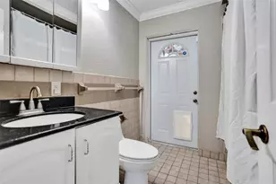 4221 NE 13th Ave, Oakland Park, FL 33334 - Photo 17