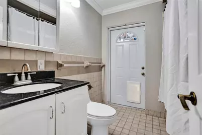 4221 NE 13th Avenue, Oakland Park, FL 33334 - Photo 17