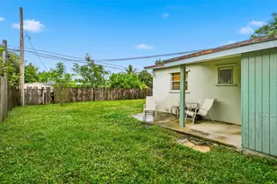 5711 SW 37 Ct, Davie, FL 33314 - Photo 17