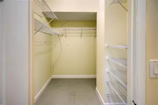 2500 Parkview Dr, Hallandale Beach, FL 33009 - Photo 17