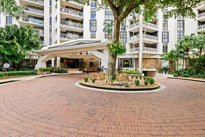 1000 Quayside Terrace #1606, Miami, FL 33138 - Photo 7