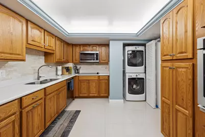 3200 Port Royale Drive #1208, Fort Lauderdale, FL 33308 - Photo 9