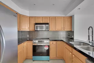 20335 W Country Club Dr, Aventura, FL 33180 - Photo 13