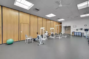 20335 W Country Club Dr, Aventura, FL 33180 - Photo 35