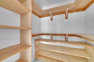 20335 W Country Club Dr, Aventura, FL 33180 - Photo 25