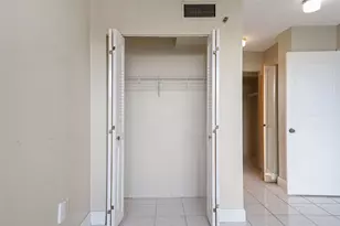 1300 St Charles Pl, Pembroke Pines, FL 33026 - Photo 13