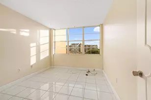 1300 St Charles Pl, Pembroke Pines, FL 33026 - Photo 9