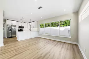 4751 NE 4th Ave, Oakland Park, FL 33334 - Photo 7